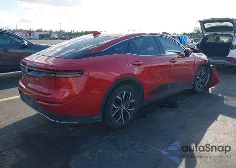 2024 Toyota Crown Xle z USA, uszkodzony, nr VIN JTDAAAAF2R3019977